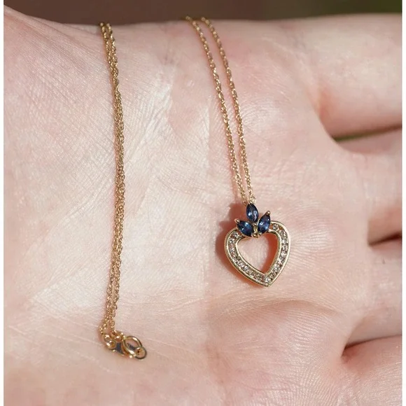 Vintage 14k Solid Yellow Gold Heart Natural Sapphire & Diamond Pendant Necklace‎ - Picture 5 of 8